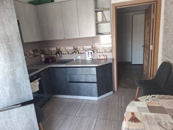 Оренда двокімнатноі квартири. Івасюка 11 Угорники