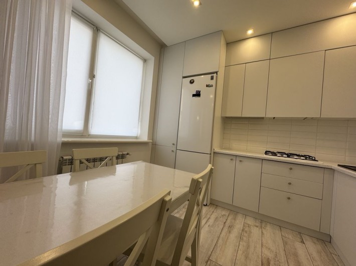 Люкс ЖК Фемелі Гатне 70м Теремки метро - фото 1