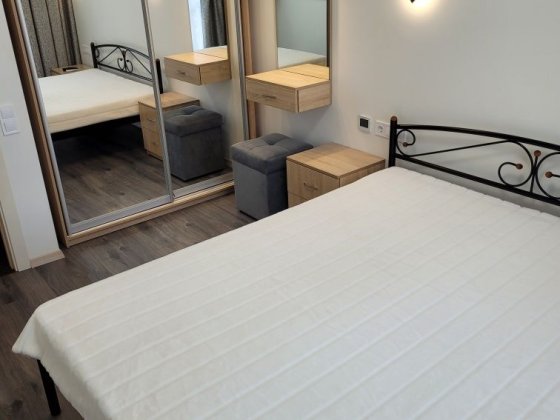 Тепла, затишна квартира, індивідуальне опалення,сучасний ремонт Софиевская Борщаговка