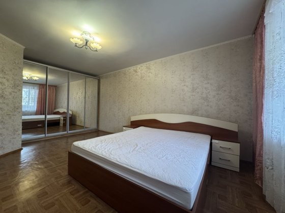 Відьна квартира в оренду Чабани центр Чабани