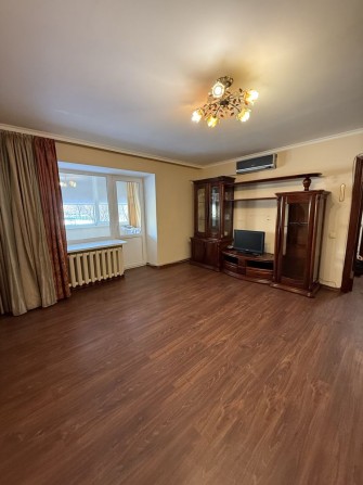 Немішаєве, велика однокімнатна квартира в оренду - фото 1