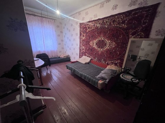 Квартира в одноетажному будинку біля заводу Мала Виска