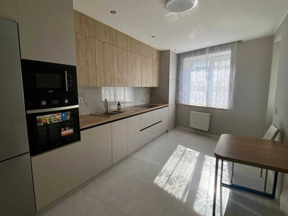 Оренда трикімнатної квартири у Винниках, по вулиці Сахарова Винники