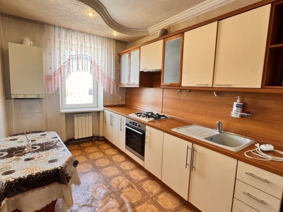 Здаю квартиру район ДНС Белая Церковь