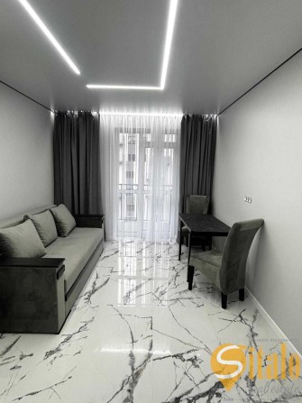 Оренда 1 кімнатної квартири у новобудові у місті Пустомити - фото 1