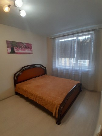 Срочно здам долгосрочно 1ком квартиру 7е небо - фото 1