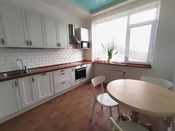 Сдам 2 ком на Марсельской в кадоре Крижанівка