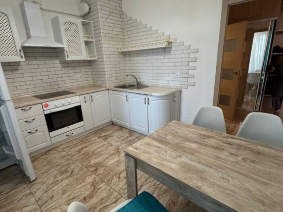 Сдам 1 комнатную квартиру Радужный 11 дом 50м2 Лиманка