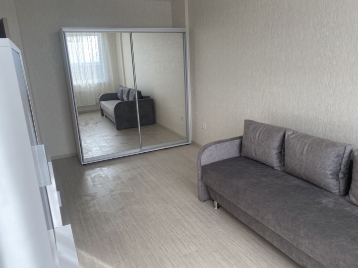 ХОЗЯИН Сдам 1 комнатную квартиру в ЖК 7 Небо новый дом - фото 1