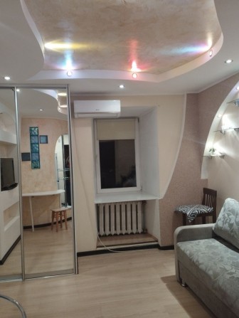 Сдам квартиру студию на Дерибасовской угол Ришельевской - фото 1