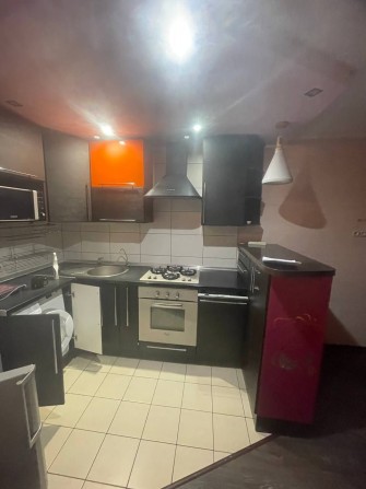 Власник.  Здам двокімнатну квартиру в районі зупинки 23 вересня - фото 1