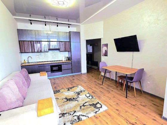 Оренда 1к квартири +студія Петриков