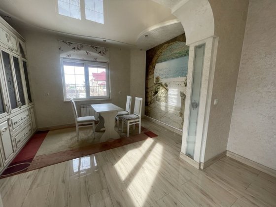 Оренда квартири в особняку с. Годилів (рн. Школи 1.5км до Кільця) Годилів