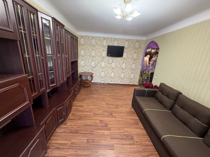 Поселення 1 .03 Здам 1 кім в Небесної Сотні - фото 1