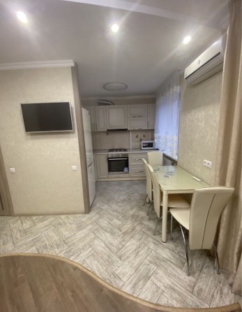 Сдам  Квартиру 96 Квартал Центр - фото 1