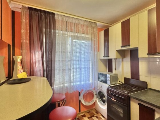 2 комн квартира 97 квартал ул Героев Ато Кривий Ріг