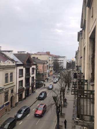 Оренда 2-к. кв. Центр Чорновола з 5.03 - фото 1