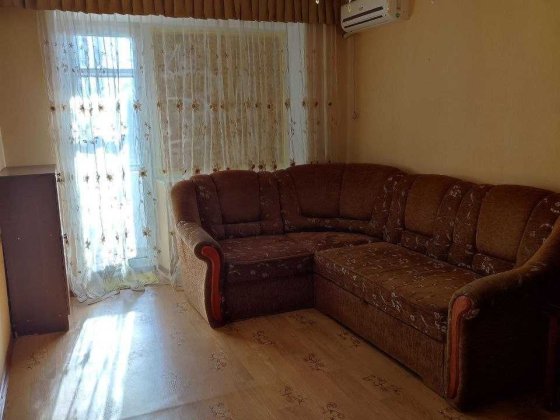 Сдам на длительный   срок  2-х ком. кв. ЦЕНТР . Нікополь