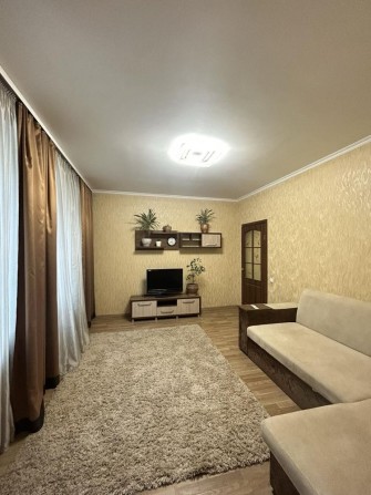 Оренда 2к квартири в центральній частині міста,вулиця Соборна. - фото 1