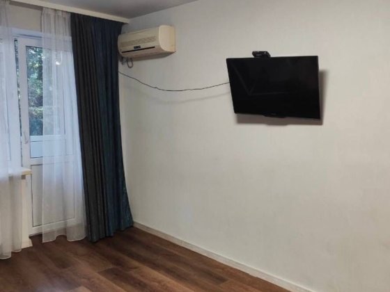 Площа Зигіна ремонт вільна Полтава