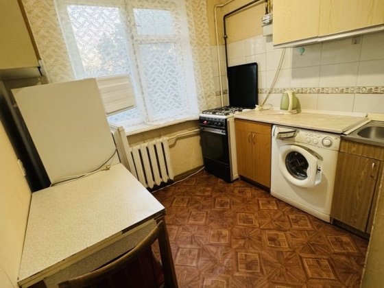 Свободна!Однушка на алмазном!Заселение с животными оговаривается! Полтава