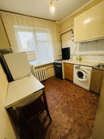 Свободна!Однушка на алмазном!Заселение с животными оговаривается! - фото 1