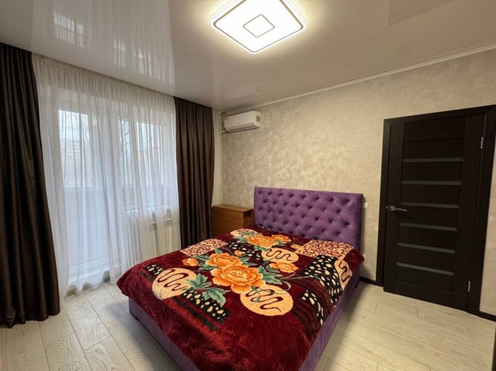 Оренда 3-х кімнатної квартири на Східному2 по вул Незалежності України - фото 1