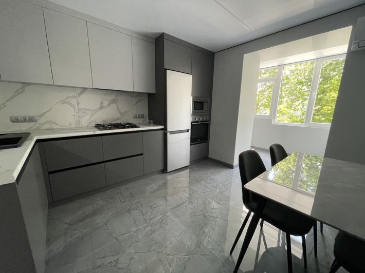 Оренда 2 кім просп.Бандери - фото 1