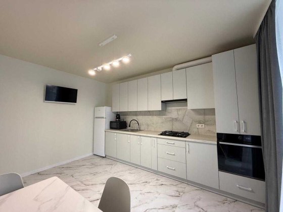 Без комісії - оренда з балконом у центрі. 1 кімнатна Івано-Франківськ