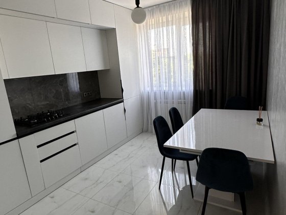 Терміново здається 2 км кварт р-н Проспекту, вільна,ключі! Черновцы