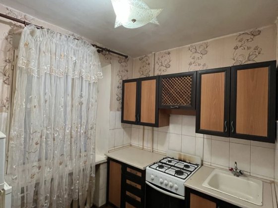 Здається 1-кімнатна квартира по вулиці Героїв Майдану Черновцы