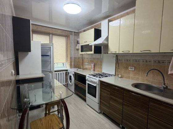 ПЕРША ЗДАЧА !  1-кімнатна квартира вул. Узбецька, 11 Черновцы