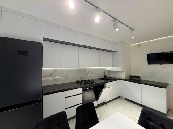 ТОР-локація!  Оренда класного ПЕНТХАУСА! Черновцы