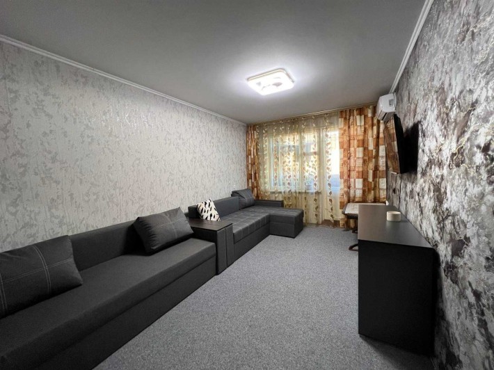 Оренда приємної  та затишної 1 кімн квартири Митниця Дніпро Плаза - фото 1