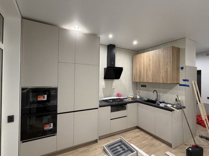 Оренда , перша здача , Сіті люкс , є газ - фото 1