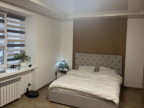 Оренда 2 кімнатної квартри також паркомісце та заряжка Ужгород