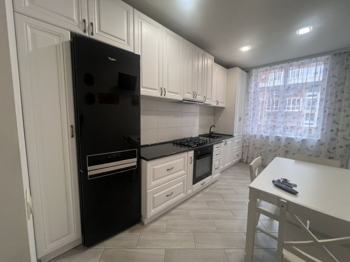 Здається оренда 2 кімнатна Проспект Майдан - фото 1