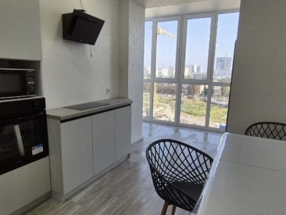 Простора квартира в Центрі міста.Новобудова !