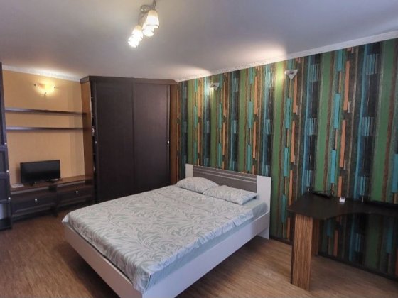 Здається 1 кімнатна студія на 1 - 2 місяці без комісії Черкассы