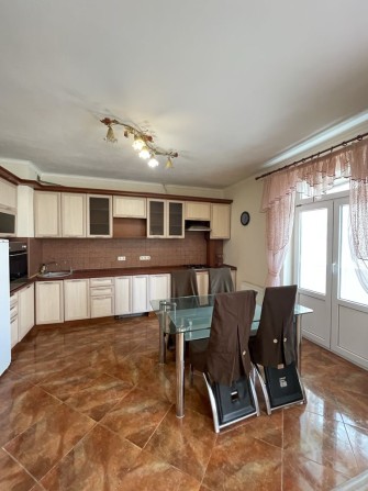 Оренда 2-к вул. Раїси Окіпної 8, метро Лівобережна, Русанівка - фото 1