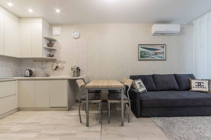 БЕЗ% 8 поверх Оренда затишної 1к квартири ЖК Варшавський + Виноградар - фото 1