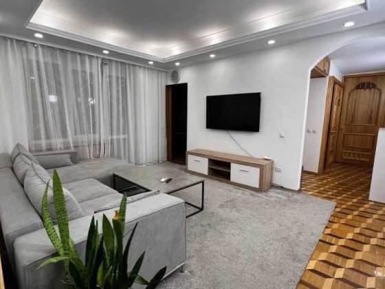 Оренда видова 4-кімнатна квартира/ Центр/ Січеславська Набережна/ ЦИРК Дніпро