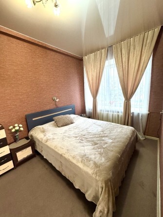 Аренда 2 комнатной квартиры на Набережной. Центр. - фото 1