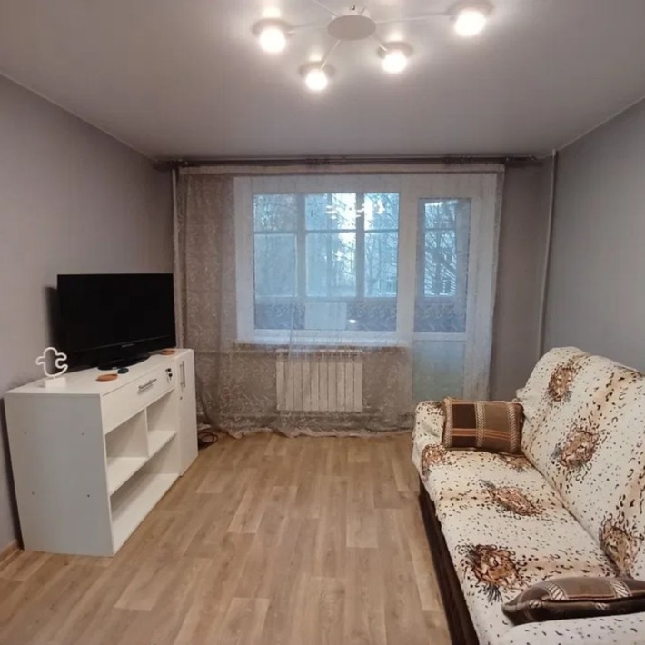 Сдам 1 ком. на Тополе 1 - фото 1