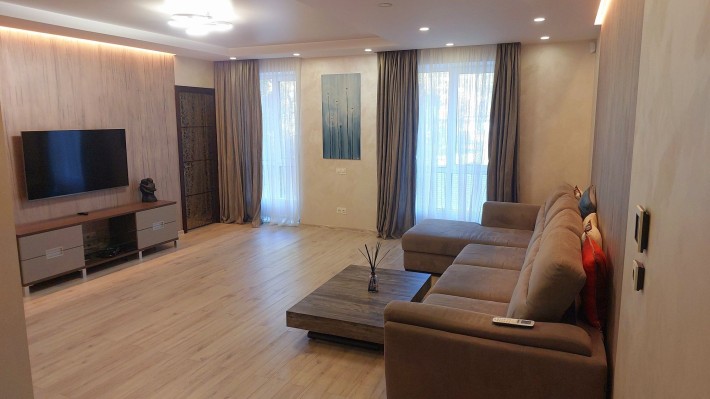 Ж.к.жуковський. 3комнатную  кв.автономное  газовое  отопления - фото 1