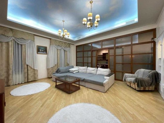 Сдам 4-х комнатную квартиру в центре жк Первозвановский Дніпро