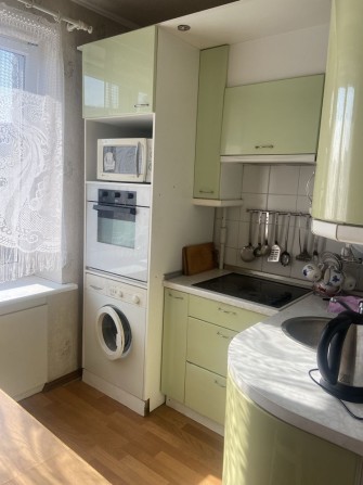 Сдам 3 комнатную квартиру в центре - фото 1