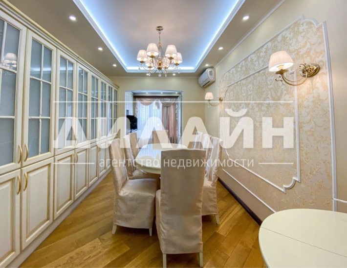 Роскошная 2 х комн 73 м2 по ул. Новокузнецкая - фото 1