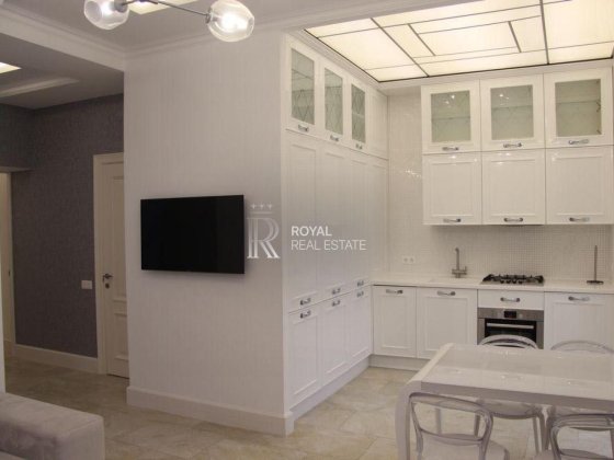 Оренда 3-кімнатної квартири 76 м² вул. Заньковецької 8 Печерськ Київ Киев