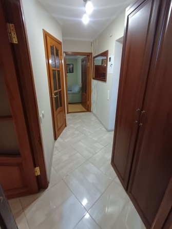 Здам 2 кімнатну квартиру в центрі міста - фото 1